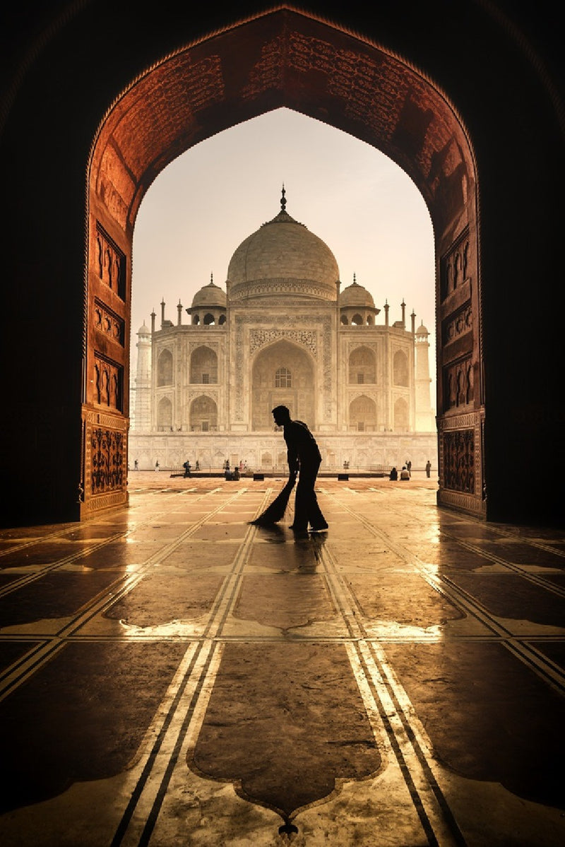 Taj Mahal Cleaner Poster, Storlek 50x70 cm - Fynda julklapparn hos Forallarum.se!